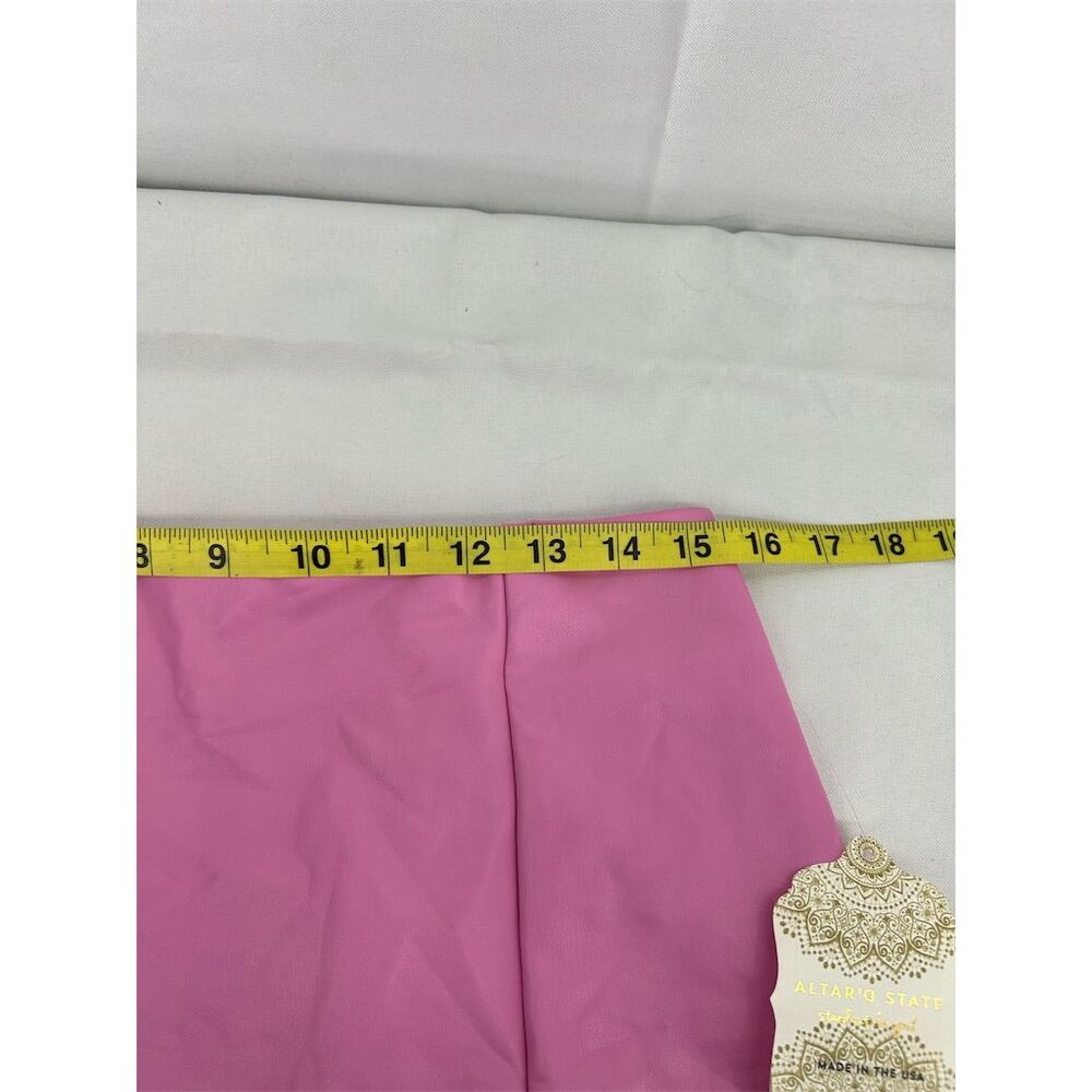 Altar’d State Women's Pink Mini Skirt Size Large Casual Vegan Leather Short NWT - Picture 8 of 9